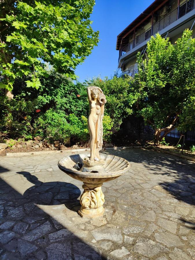 Hotel Περσεφονη Kamena Vourla Exteriér fotografie